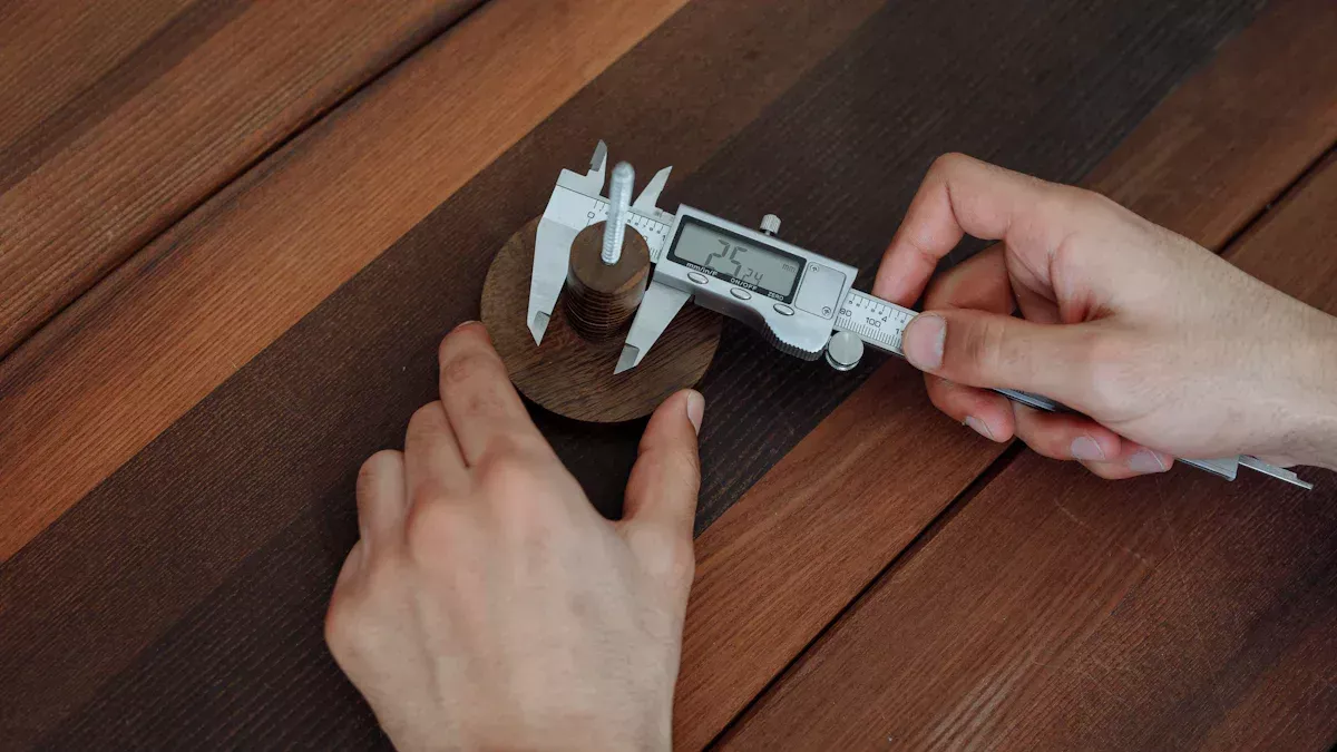 インチとミリメートルでバーニエキャリパーを読む方法