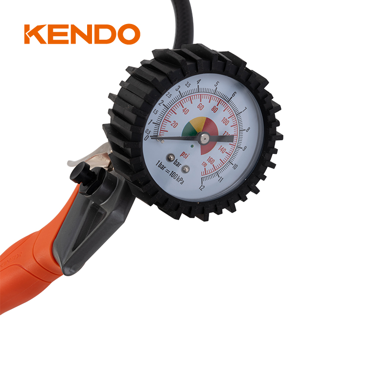 タイヤ空気注入ガン