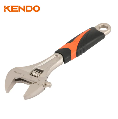 モンキーレンチは何に使用されますか